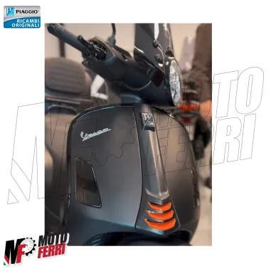 MF2961 Calandra Nasello Copristerzo Vespa GTS 125 310 da 2024 a 2026 Carbon Look