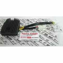 REGOLATORE DI TENSIONE PIAGGIO 641709   BEVERLY 300 4V- VESPA GTS 300 4V-GTS 300