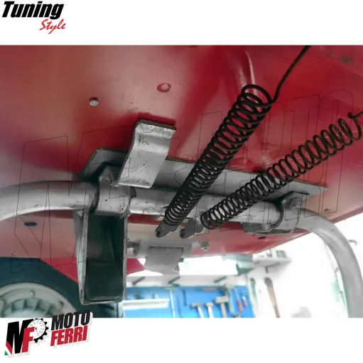 MF0603 Piastra Rinforzo Pedana Cavalletto Vespa 50 Special RLN 125 ET3 Primavera