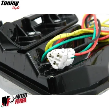 MF1469 Stop Faro Fanale Posteriore Led Fume con Frecce Yamaha 530 TMax 2012/2016