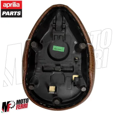 MF5129 - Sella Aprilia Scarabeo 50 2T Originale Monoposto in Pelle Marrone Cuoio