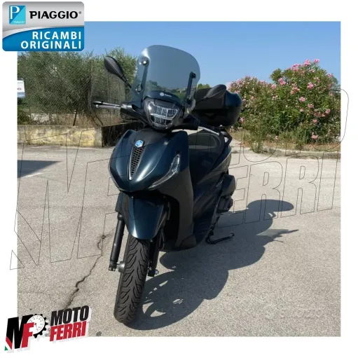MF5248 Cupolino fume basso Originale Piaggio Beverly 300 400 HPE mod 2021 / 2025