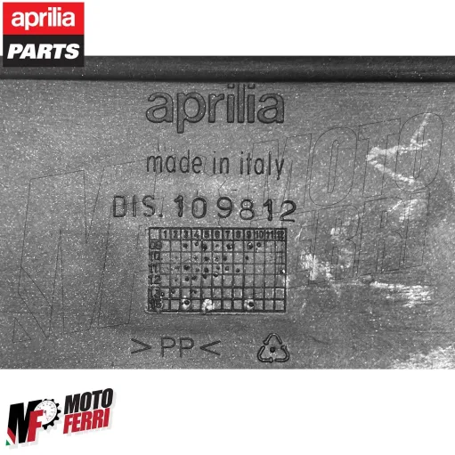 MF5509 Sotto Pedana Originale Aprilia Scarabeo 50 / 100 2T 4T mod 2001 - 2018