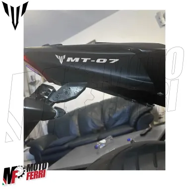 MF6826 Kit 2 Adesivo Emblema Logo Yamaha MT-07 Bianco Lucido 10x1,65cm