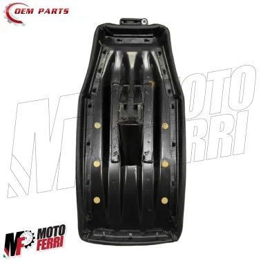 MF6928 Sella Lunga Grillo in Pelle con Scritta Logo Piaggio + Gancio Portaborse