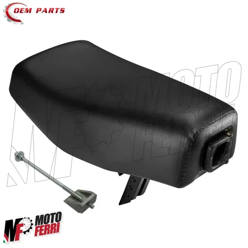 MF6928 Sella Lunga Grillo in Pelle con Scritta Logo Piaggio + Gancio Portaborse