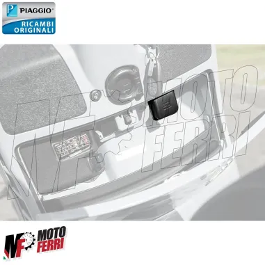 MF7268 Coperchio Tappo Attrezzi Originale Vespa GTS 125 250 300 mod 2005 / 2022