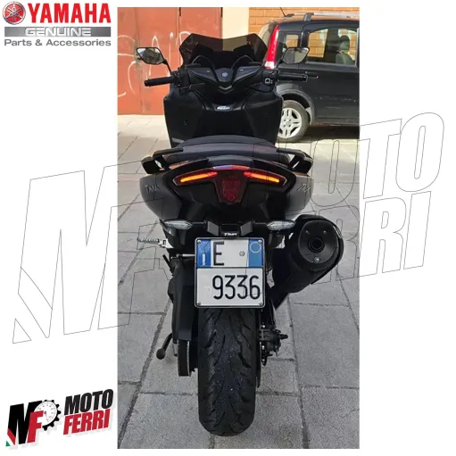 MF1683 Portatarga Sportivo + Luce Targa Originale Yamaha TMax 560 2020 / 2021