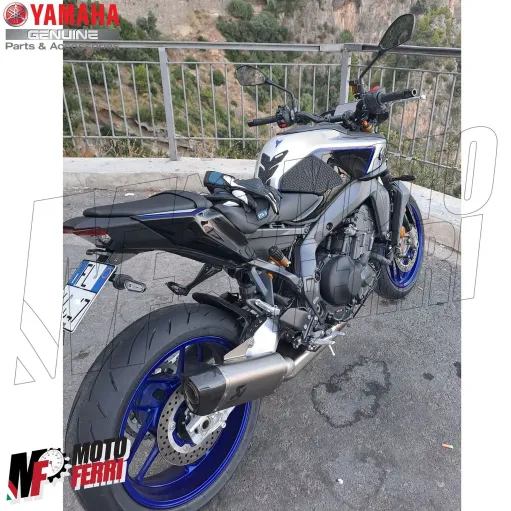 MF7599 Portatarga Sportivo + Luce Targa Originale Yamaha MT-09 / SP - 2024 2025