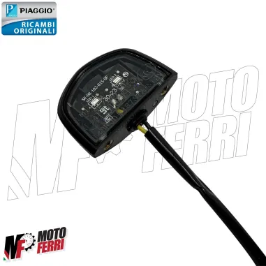 MF7627 Luce Targa Posteriore Originale Piaggio Beverly 300 310 400 HPE 2021/2025