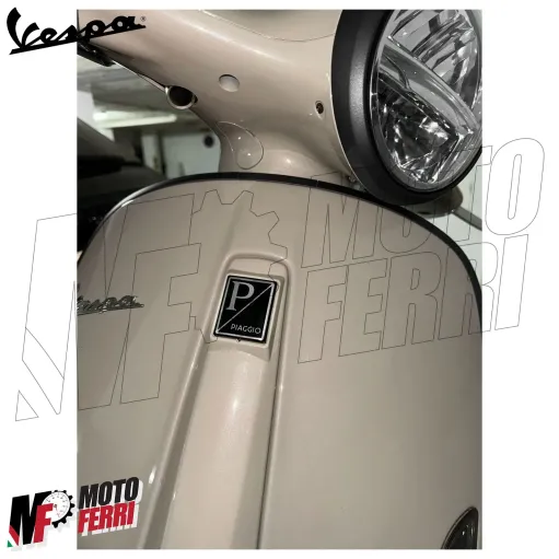 MF6775 Emblema Scudetto Stemma Nero Piaggio Vespa GTS GTV LX S Primavera Sprint