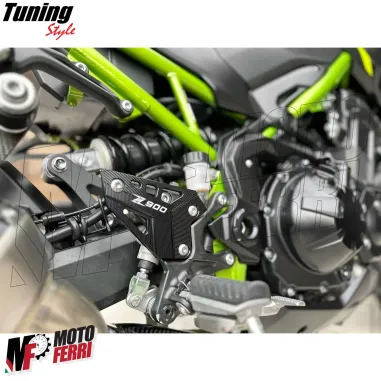 MF8209 Battitacco Kawasaki Z900 mod 2018 2019 2020 2021 2022 2023 2024 CNC Nero