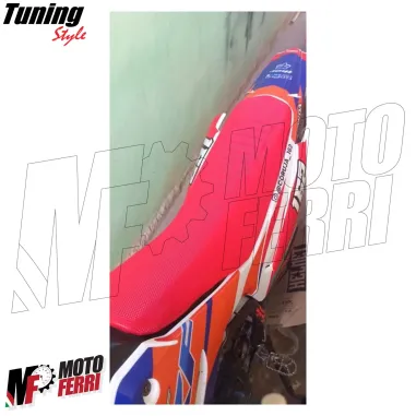 MF3061 Cover Coprisella Rosso Cross in Gomma Antiscivolo Piramidale Universale