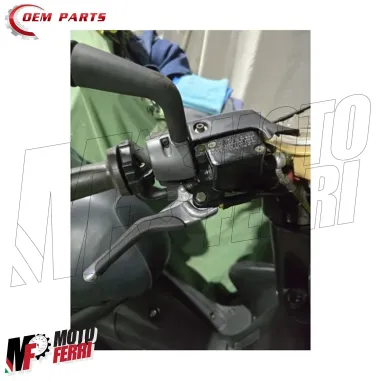MF8220 Pompa Freno Posteriore con Leva Yamaha Aerox MBK Nitro dal 1997 al 2013