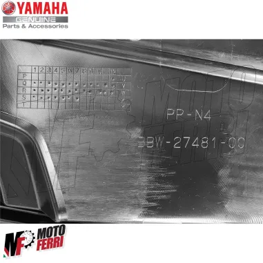 MF8221 Pedana Poggiapiedi Sinistra Originale Yamaha TMax 560 mod 2022 2023 2024