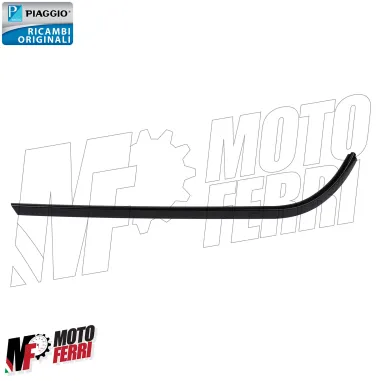 MF8434 Bordo Profilo Pedana Destro Nero Lucido Vespa GTS 300 mod 2023 2024 2025