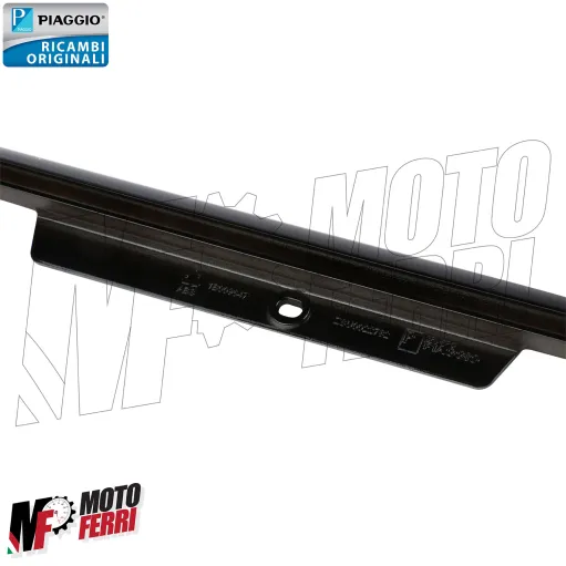 MF8434 Bordo Profilo Pedana Destro Nero Lucido Vespa GTS 300 mod 2023 2024 2025