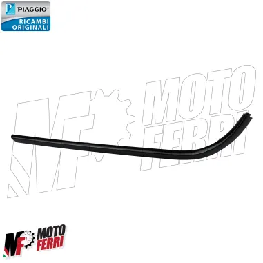 MF8434 Bordo Profilo Pedana Destro Nero Lucido Vespa GTS 300 mod 2023 2024 2025