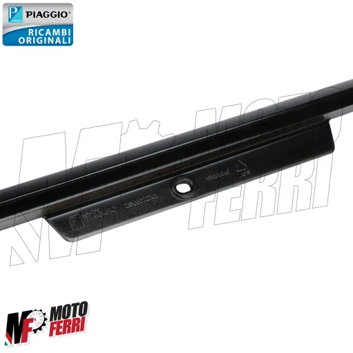 MF8435 Bordo Profilo Pedana Sinistro Nero Lucido Vespa GTS 300 - 2023 2024 2025