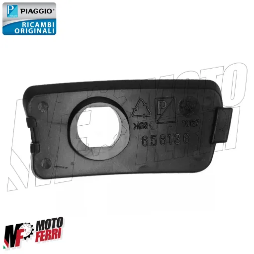 MF8755 Coperchio Controscudo Originale Piaggio Gilera GP800 dal 2007 al 2014