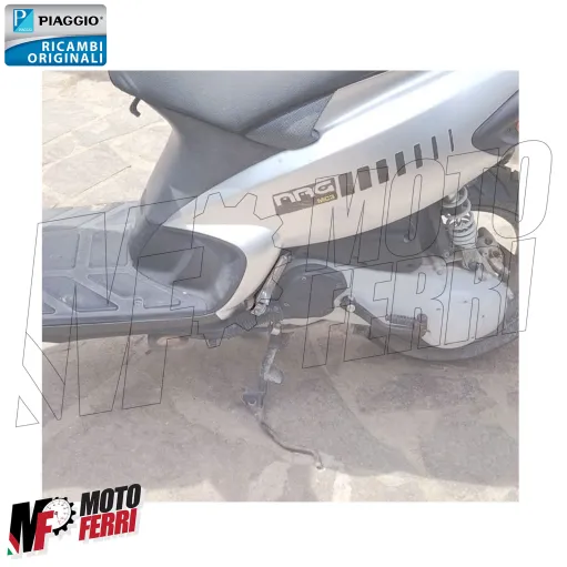MF8754 Pedalino Poggiapiedi Originale Piaggio NRG 50 MC3 DD DT Power 2001 - 2017