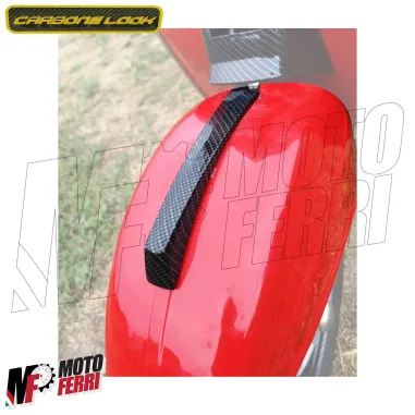 MF8798 CRESTA CRESTINA PARAFANGO ANTERIORE Carbon Look VESPA 50 SPECIAL