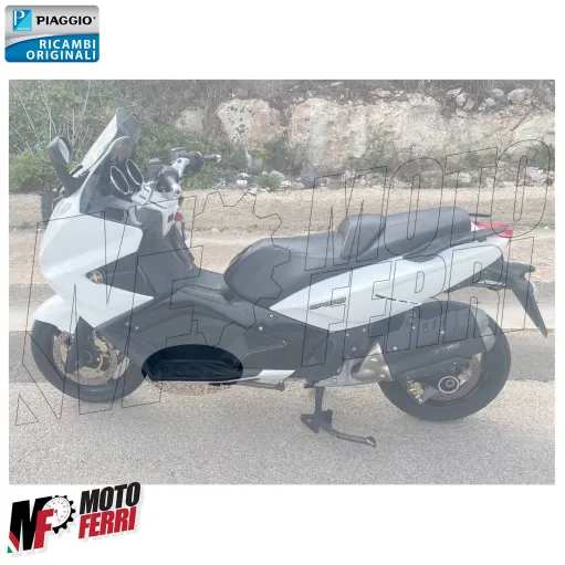MF8891 Tappeto Tappetino Poggiapiedi Sinistro Piaggio Gilera GP800 - 2007 a 2011