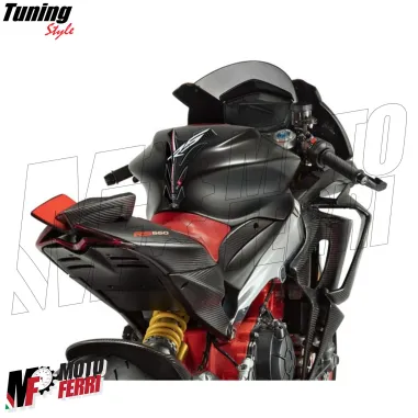 MF3228 Adesivo Protezione Paraserbatoio 3D Carbonio Logo Aprilia RS 20,3x14cm