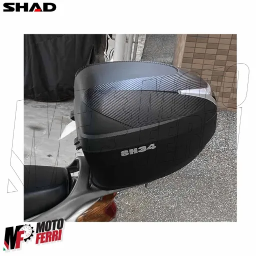 MF9602 Bauletto SHAD SH 34 Litri Carbon Look con Piastra Universale Moto SH34