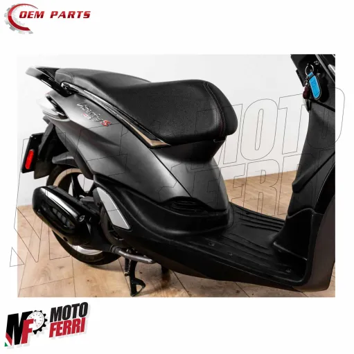 MF9619 Carena Sportello Candela Nero Opaco Liberty S 50 125 150 iGet 2016 / 2024